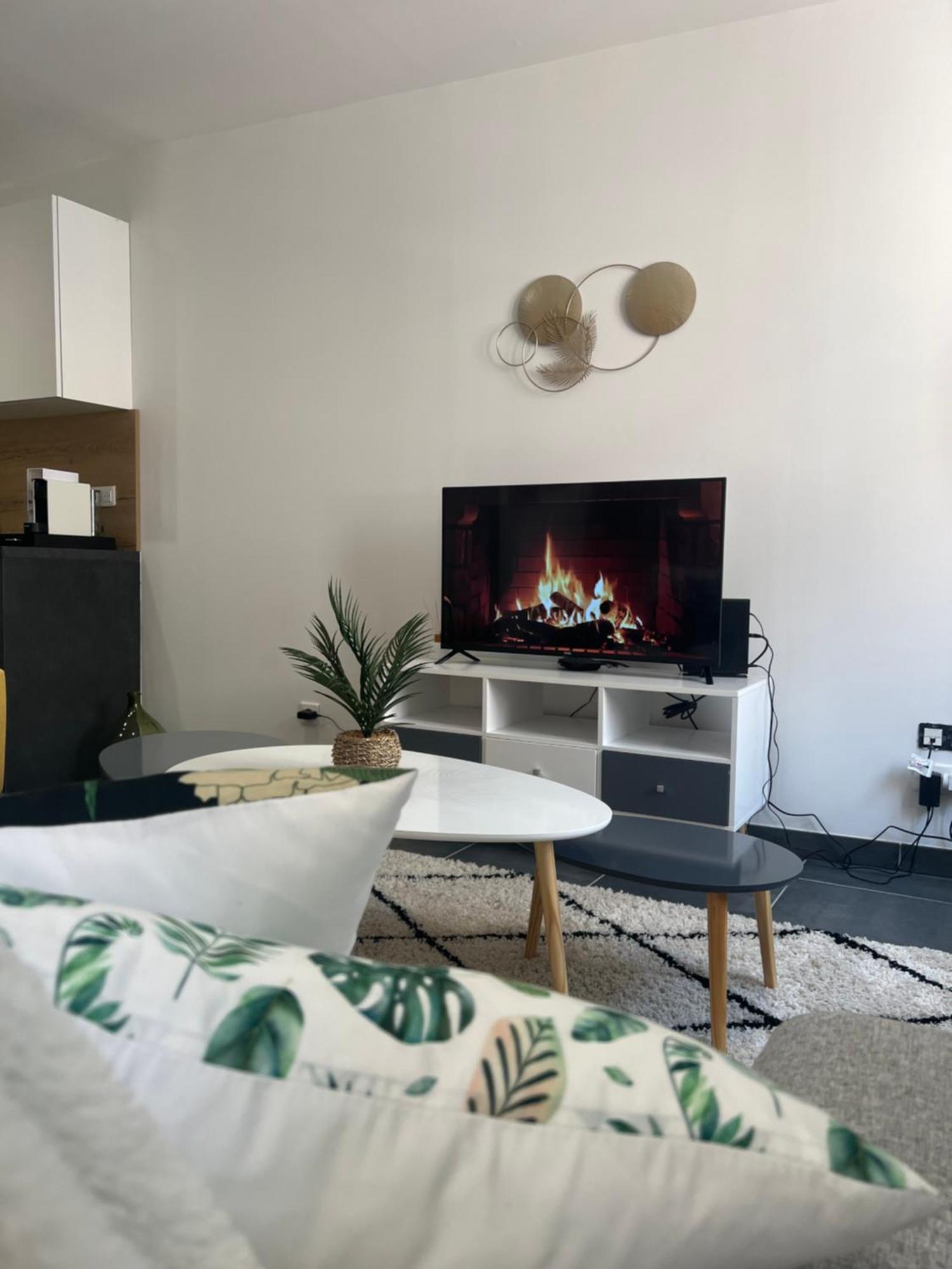 Le Cosy *